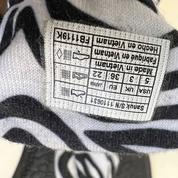 Sanuk Women's Yoga Sling 2 Zebra Print Size 5  Black & White - Picture 3 of 3